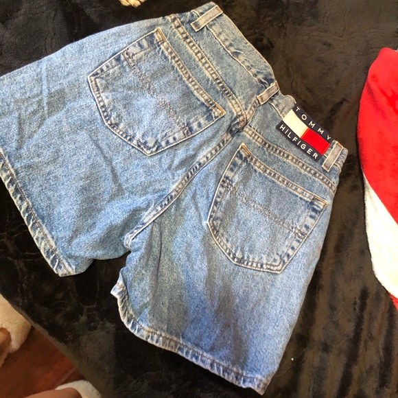 Tommy Hilfiger shorts - Picture 1 of 4